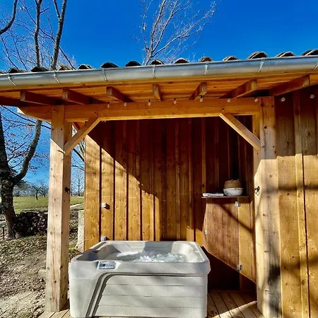 Dome Insolite Lichen Jacuzzi Et Petits-dejeuners Inclus Tente de luxe *